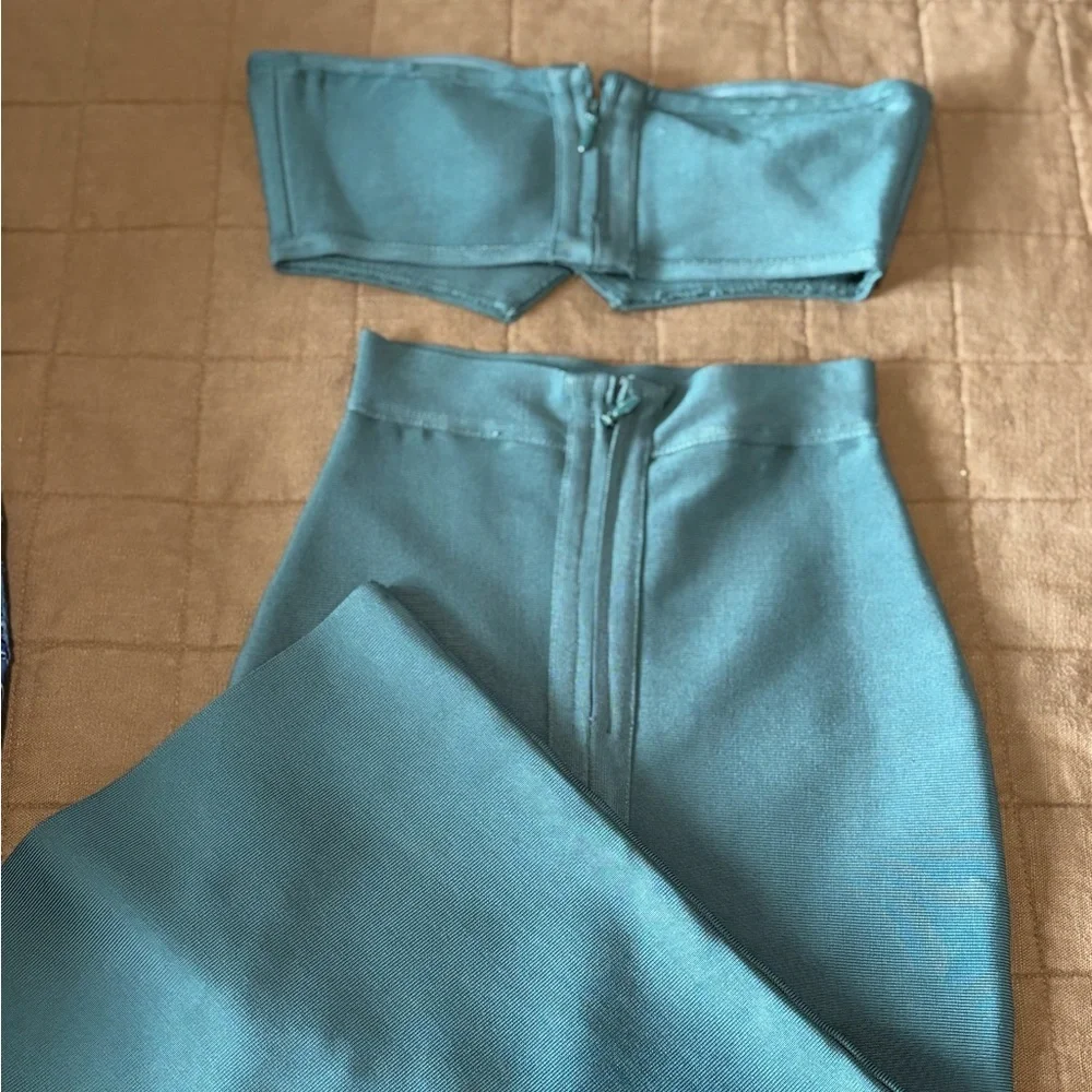House of CB Aqua Suiza Bandage Pencil Skirt & Top Coordinating Set. Size XS